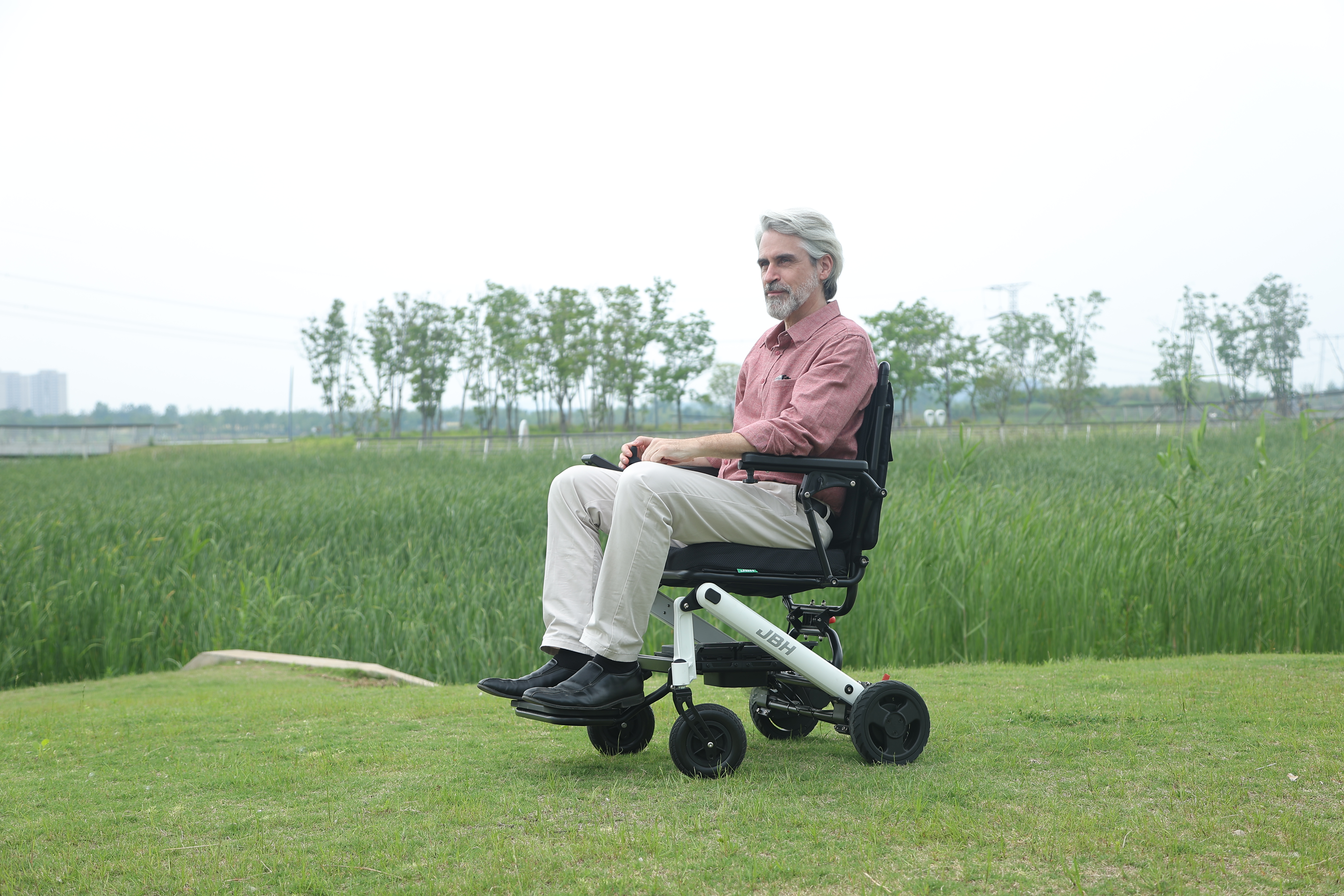 Электрическая инвалидная коляска все еще актуальна?