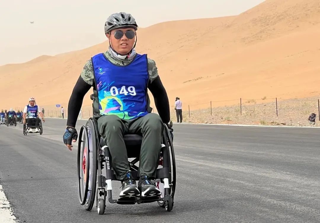 Коляскими коляскими гонками