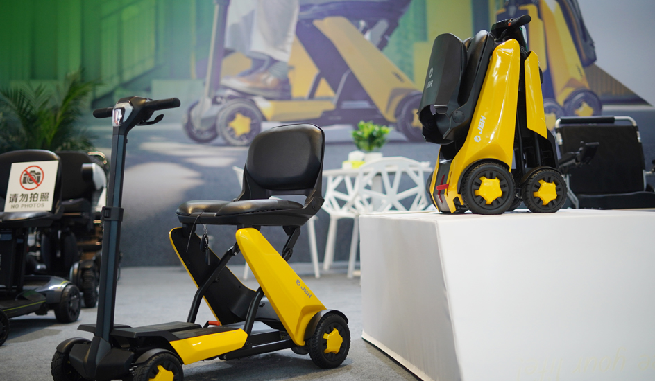 Мобильность Scooter FNS01